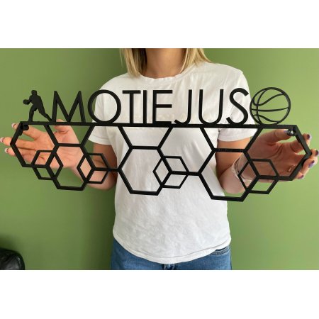 Medalių kabykla su šešiakampėmis figūromis