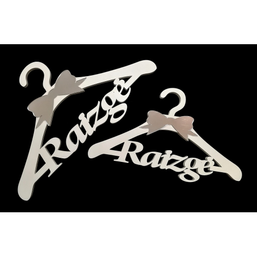 Vardinė rūbų pakaba